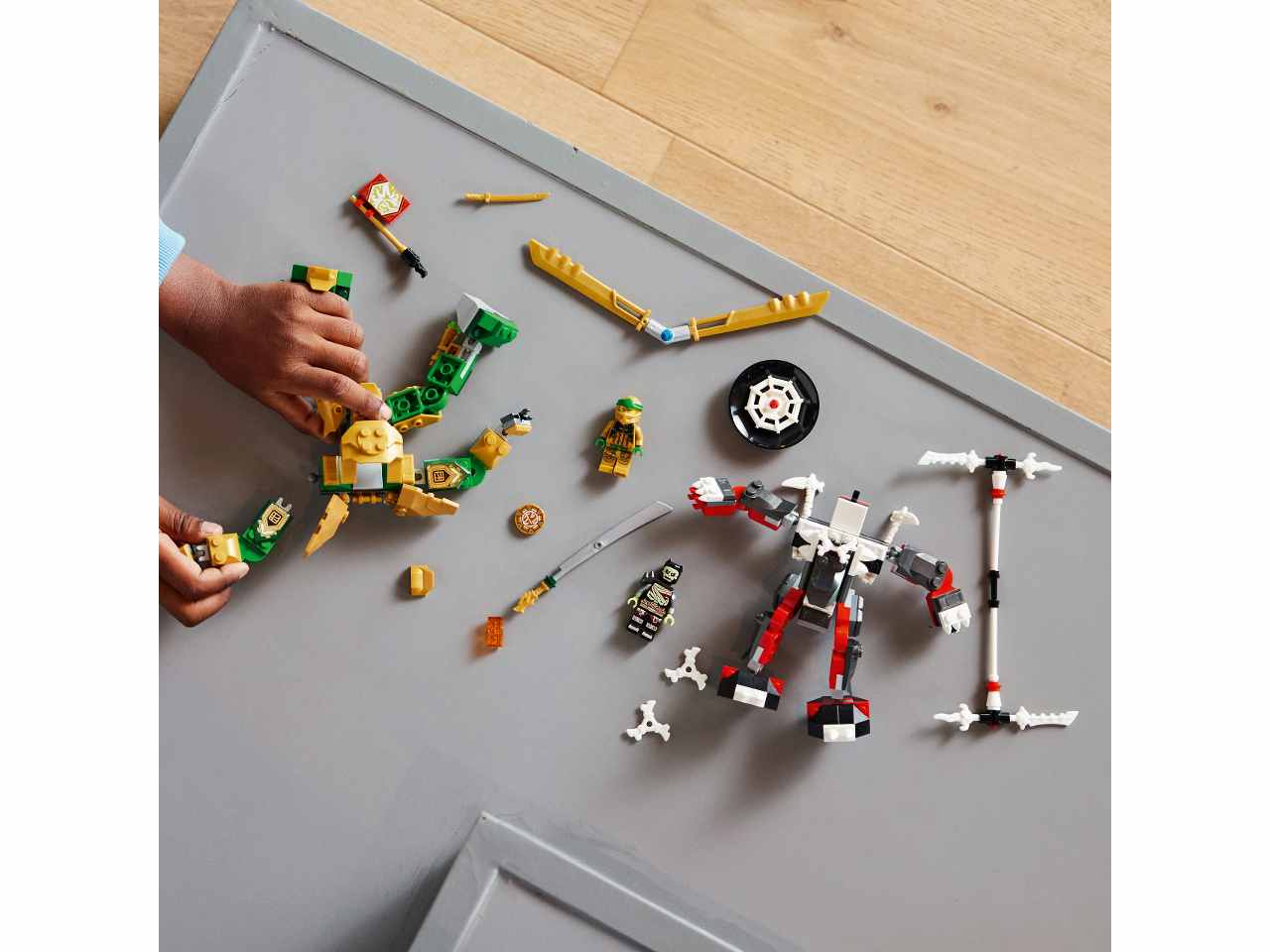 Lego ninjago mech da battaglia di lloyd evolution